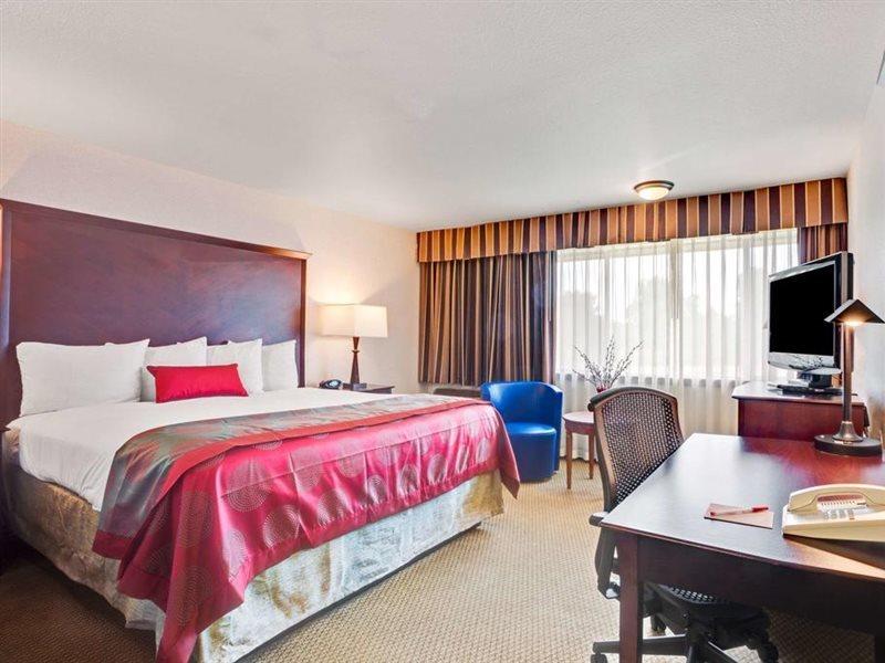 รามาดา บาย วินด์แฮม ทักวิลา เซาท์เซ็นเตอร์ Hotel ทัควิลา ภายนอก รูปภาพ