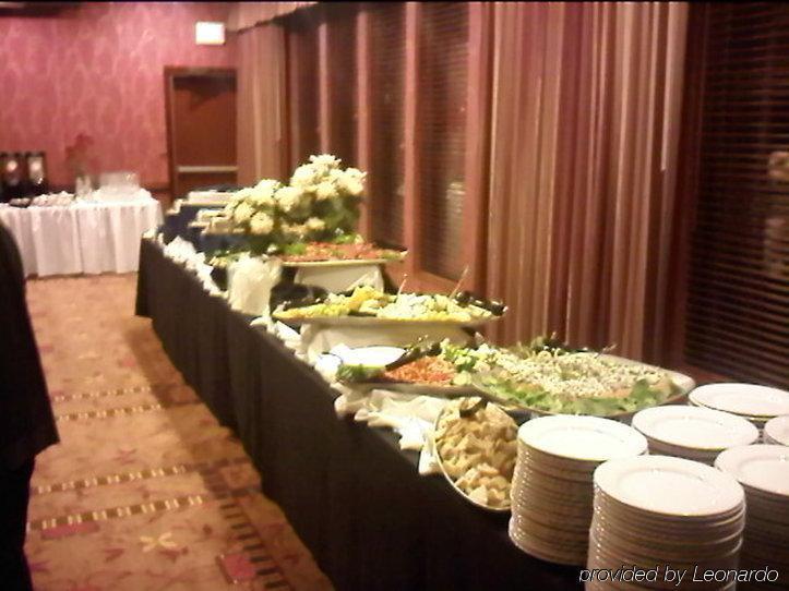 รามาดา บาย วินด์แฮม ทักวิลา เซาท์เซ็นเตอร์ Hotel ทัควิลา ร้านอาหาร รูปภาพ