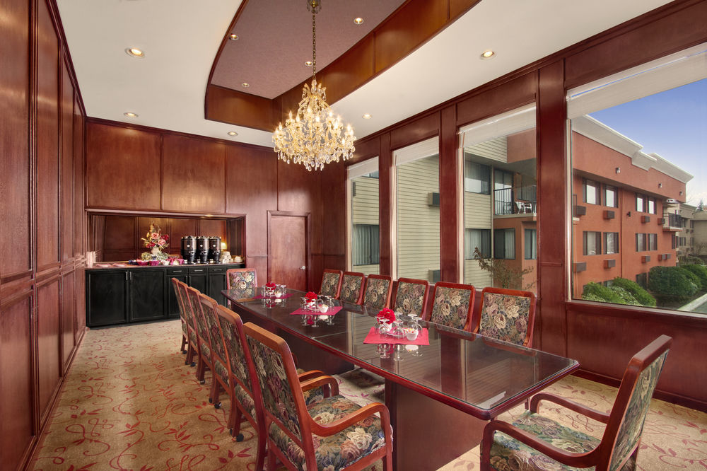 รามาดา บาย วินด์แฮม ทักวิลา เซาท์เซ็นเตอร์ Hotel ทัควิลา ภายนอก รูปภาพ